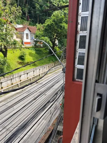 KITNET PARA ALUGAR NO CENTRO DE PETRÓPOLIS - EDIFÍCIO AQUARIUS