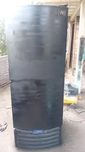 Vendo cervejeira barato pra sair logo