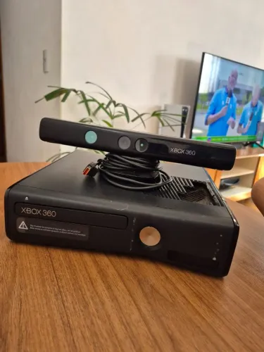 Xbox 360 C/ Kinect HD 250gb