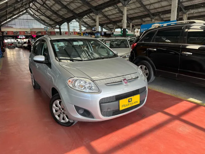 Fiat Palio Attractive 1.0 EVO Fire Flex 8V 5P 2016