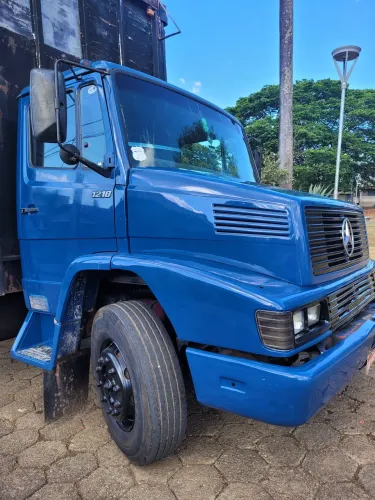 Mercedez Benz L1218 Trucado