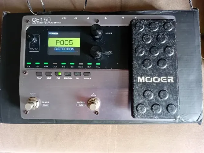 Pedaleira de guitarra mooer ge150 com caixa e fonte bi volt