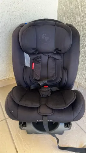 Cadeira Fisher Price para auto all- stages fix. Para crianças de 0 a 36 kg com isofix