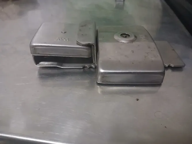 Fechadura Tetra com duas chaves para porta de vidro de correr, INOX - Seminova