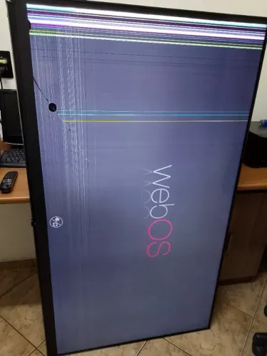 TV LG 65 Polegadas 4K para retirada de placas e peças