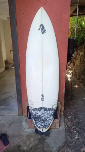 Prancha de surf biquilha 5'9 28litros