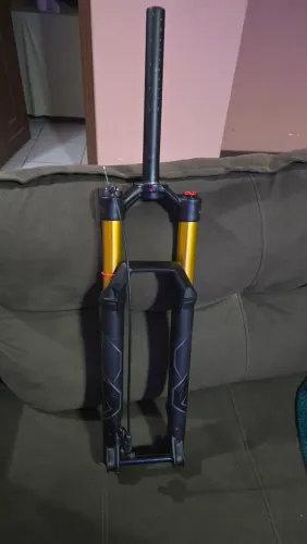 Garfo de SUSPENSÃO a ar aro 29