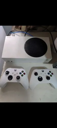Xbox séries S + 2 controles ou Troco em um Ps5 + volta 