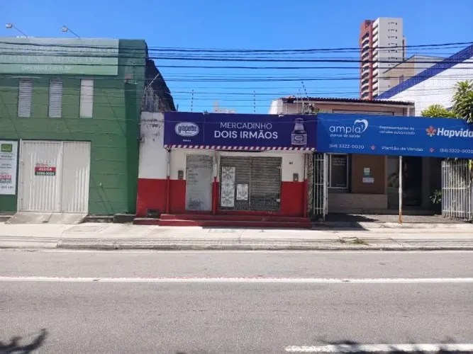  Ponto comercial no Tirol, 130m2