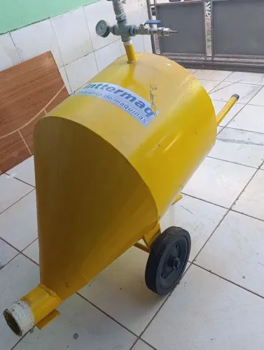 BOMBA DE CONCRETO INTTERMAQ 