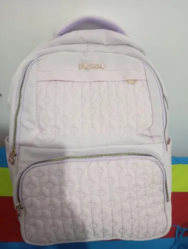 Mochila lilás 