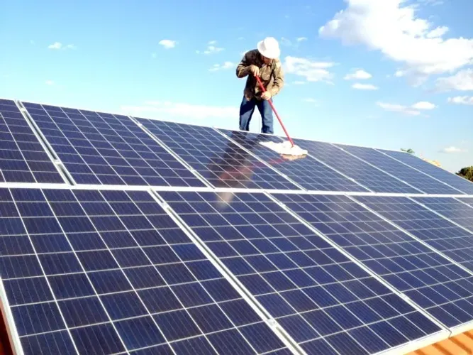 limpeza de placa solar 