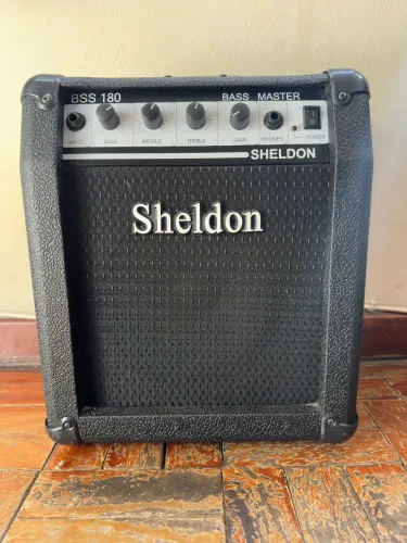 Amplificador de Baixo Sheldon 18w