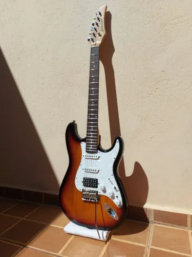 Guitarra condor rx-30, trastes inox, captação malagoli, ponte wilkinson <br>