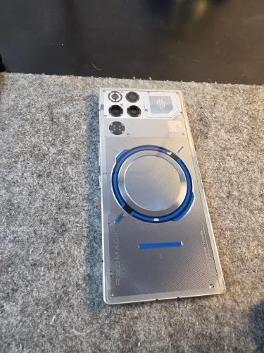 REDMAGIC 11 PRO