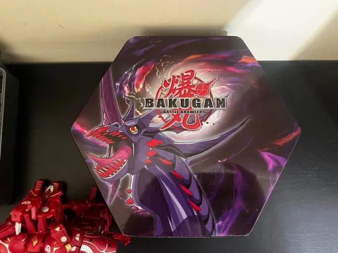 Lote 25 Bakugan + Lata + Maleta + Arena