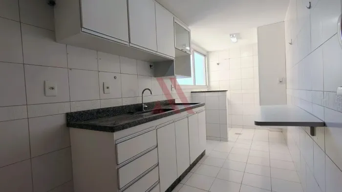 Apartamento 3 quartos com armários para aluguel no Parque Amazônia