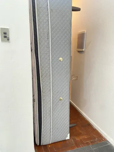 Doação de cama box de casal