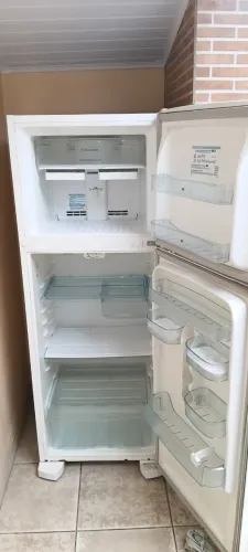 Geladeira frosfre 