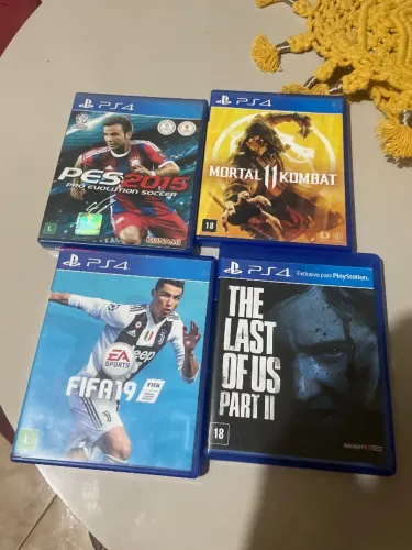 PS4 - 4 JOGOS POR 160