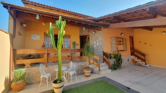 Casa Padrão Disponível para Venda - Qualidade e Estilo