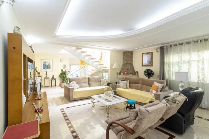 Casa para locação em City América com 5 quartos, sendo 3 suítes, 317m²