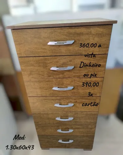Cômoda com 7 gavetas nova