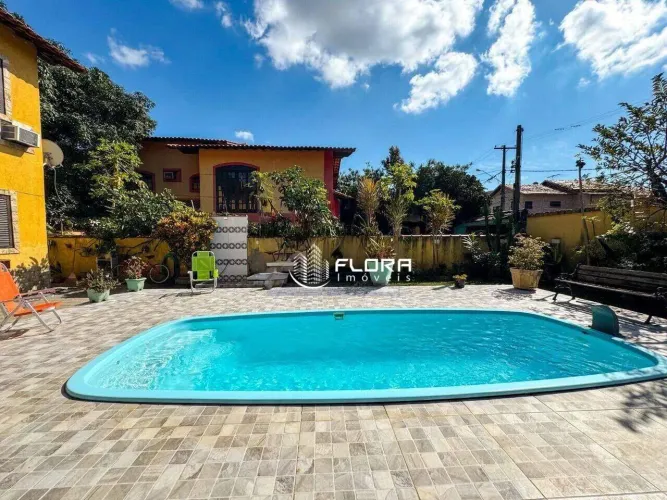 Casa à venda, 233 m² por R$ 880.000,00 - Itaipu - Niterói/RJ