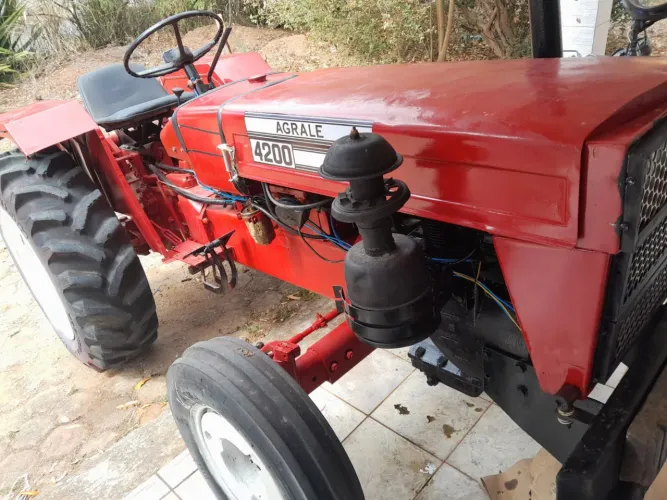 Trator Agrale