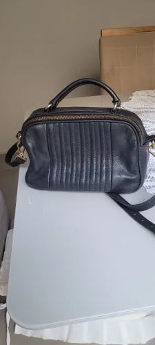 Bolsa feminina linda e conservada!