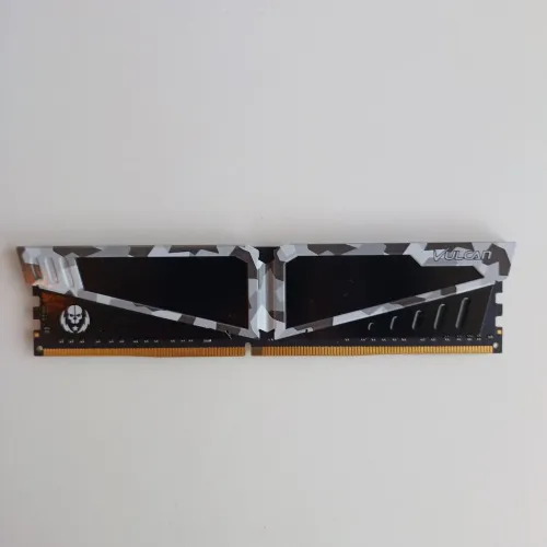 Memória RAM DDR4 16GB 3200MHz CL16 TeamGroup Vulcan Pichau Gamer - OLX Pay + Envios