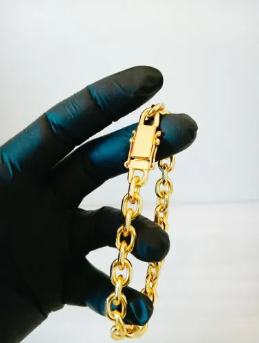 Pulseira Cartier banhada no ouro 750 8mm 22cm fecho cadeado