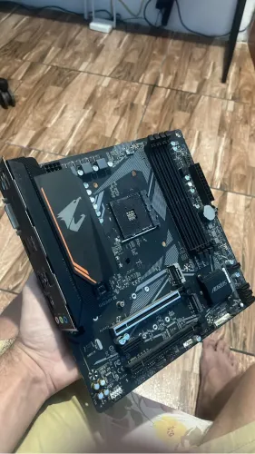 B550 Aoros elite