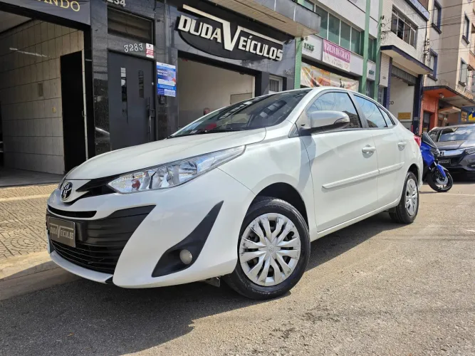 Toyota Yaris XL Live Sedan 1.5 Flex 16V 4P MEC 2022