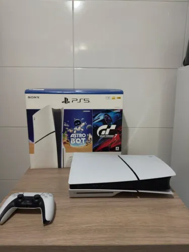 PlayStation 5 slim mídia física