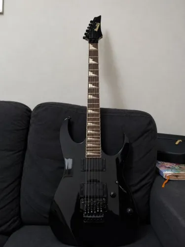 Guitarra Ibanez GIO 
