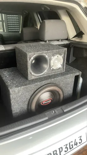 Vendo som automotivo