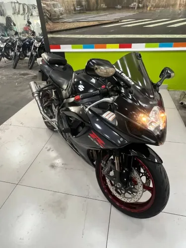 SUZUKI GSX R750 SRAD
