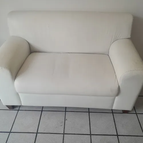 Sofá dois lugares 