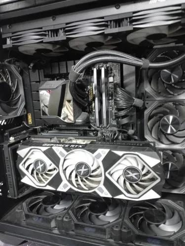 Nvidea Gainward Rtx 3090 glare OC 24gb