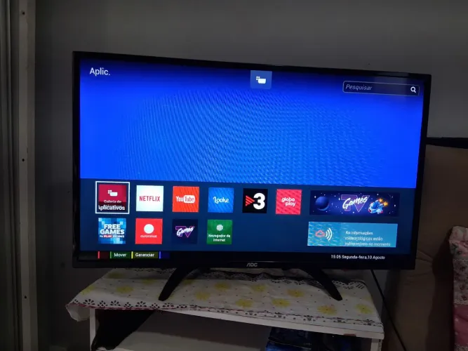 Tv smart em bom estado nunca foi mexida 