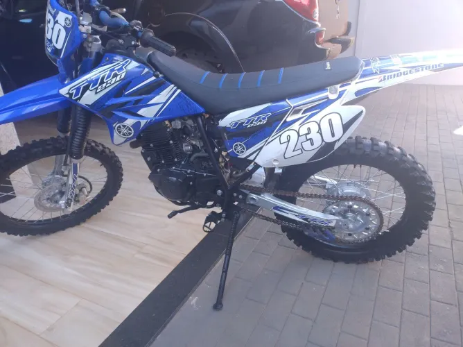 Moto de trilha