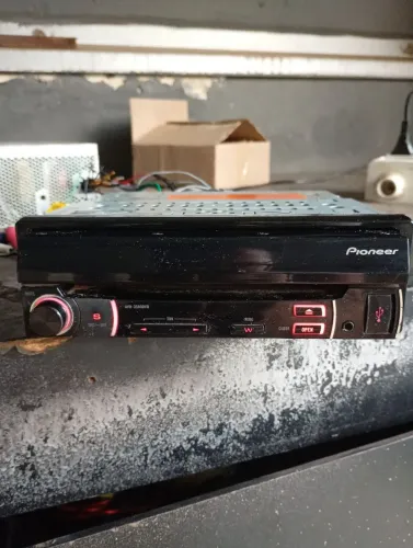 Dvd retrátil 1 dim Pioneer modelo avh-3580dvd