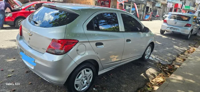 Chevrolet Onix JOY Hatch 1.0 8V Flex Mec. 4P 2018