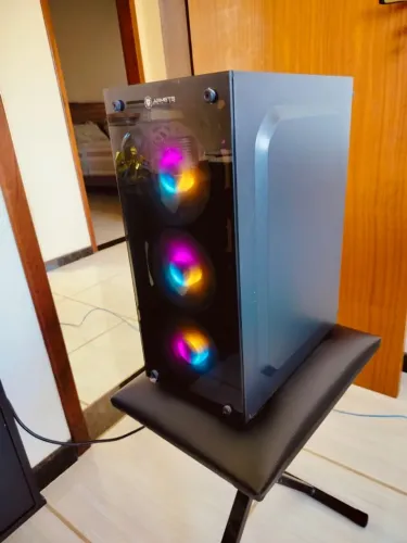 Computador de mesa (desktop)