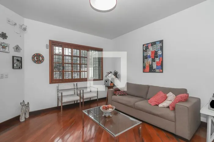 Casa à Venda - Vila Ipiranga, 3 Quartos, 230 m2