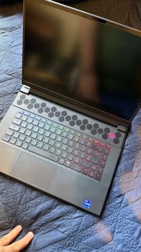 Notebook Alienware M16 R1 - I9 + RTX 4060 8GB + 1TB SSD + 16 GB de RAM + Tela 240HZ