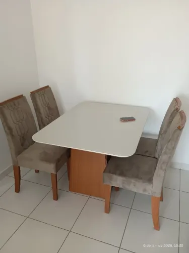 SALA DE JANTAR COM TAMPO EM VIDRO (TUDO MÓVEIS JOÃO PAULO II)