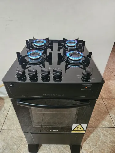 Fogão acendimento automático, Entrego também!!