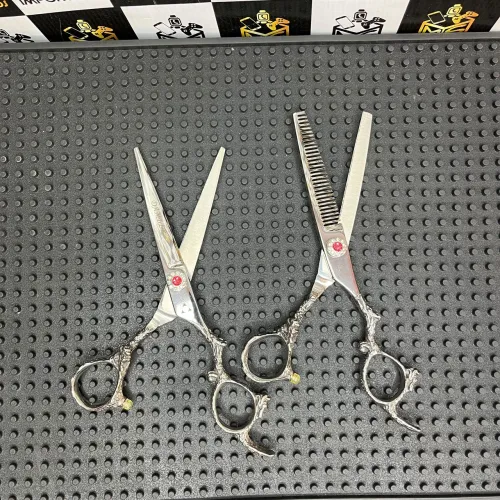 Kit Tesouras Damber 6.0 - Fio Navalha + Desbaste